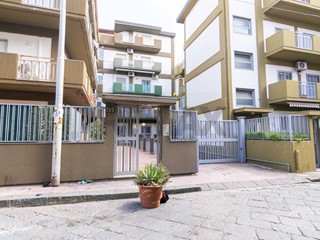 Quadrilocale in Vendita a Misterbianco, 125'000&euro;, 100 m²