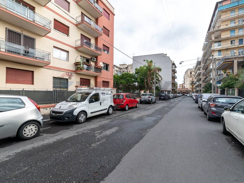 Quadrilocale in Vendita a Catania, 149'000&euro;, 95 m²