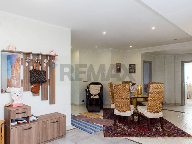 Appartamento in Vendita a Belpasso, 137'000&euro;, 160 m²