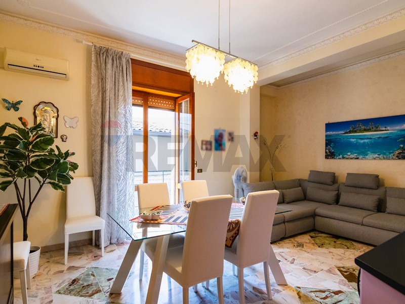 Appartamento in Vendita a Misterbianco, 105'000&euro;, 125 m²