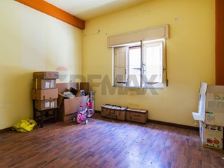 Appartamento in Vendita a Misterbianco, 55'000&euro;, 85 m²