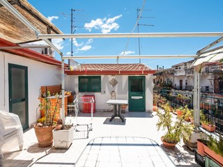 Quadrilocale in Vendita a Taormina, 159'000&euro;, 143 m²