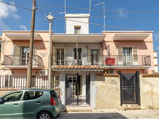 Appartamento in Vendita a Siracusa, 99'500&euro;, 103 m²