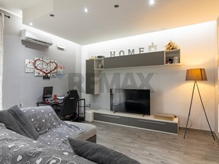 Quadrilocale in Vendita a Siracusa, 120'000&euro;, 110 m²