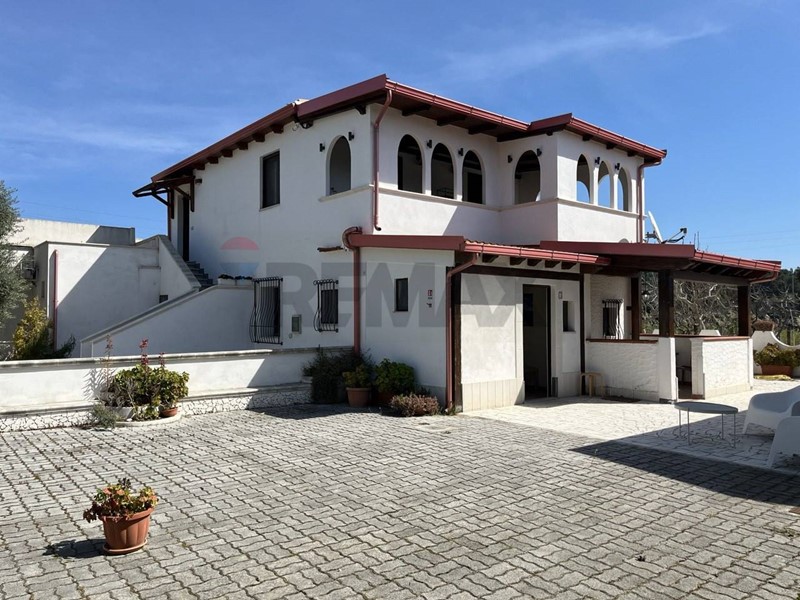 Appartamento in Vendita a Vieste, 379'000&euro;, 192 m²