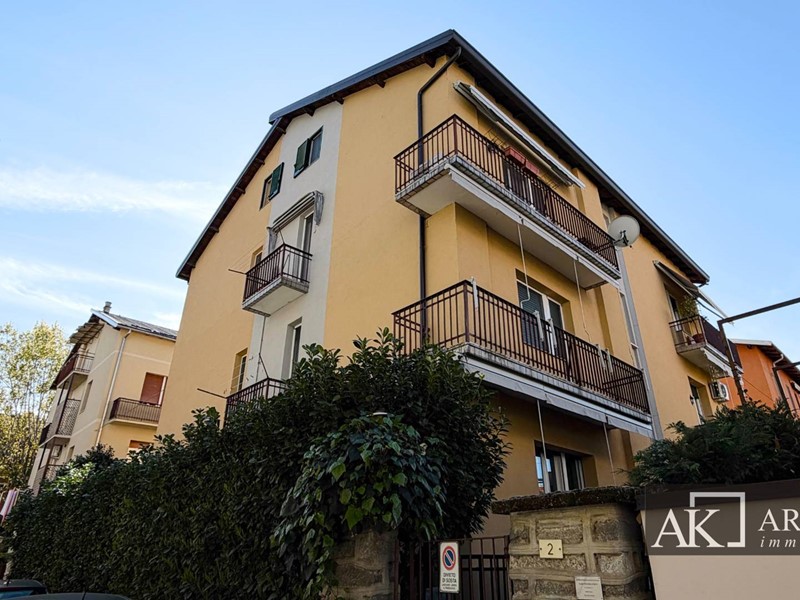 Trilocale in Vendita a Novara, 145'000&euro;, 94 m²