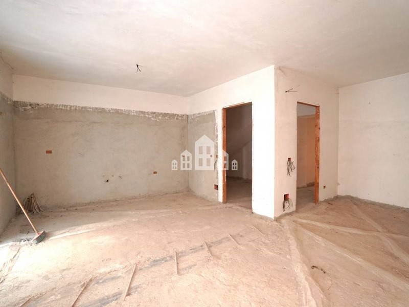 Trilocale in Vendita a Cuorgnè, 15'000&euro;, 90 m²