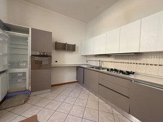 Bilocale in Affitto a Napoli, 1'500&euro;, 70 m²