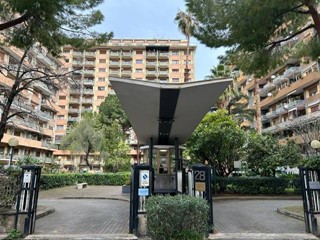Appartamento in Vendita a Palermo, 285'000&euro;, 142 m²