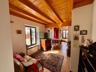 Quadrilocale in Vendita a Santo Stefano d'Aveto, 100'000&euro;, 81 m²