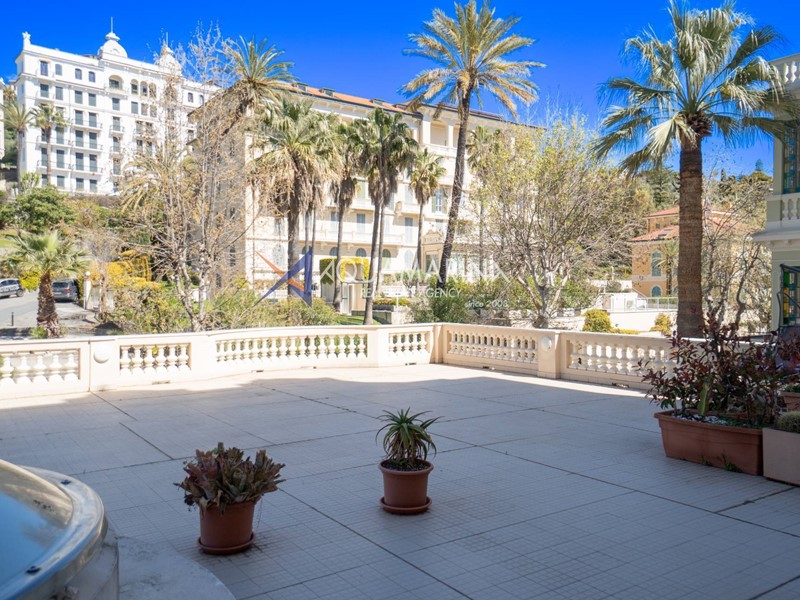 Bilocale in Vendita a Bordighera, 280'000&euro;, 55 m²