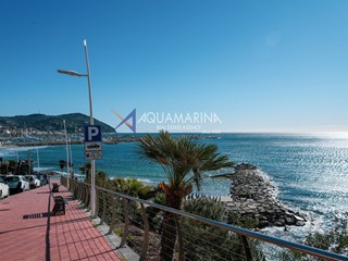 Quadrilocale in Vendita a Imperia, 280'000&euro;, 100 m²
