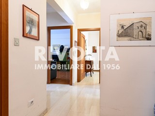 Trilocale in Vendita a Roma, 369'000&euro;, 100 m²