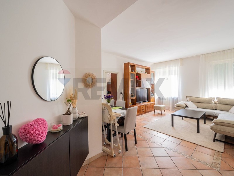 Trilocale in Vendita a Parma, 180'000&euro;, 106 m²