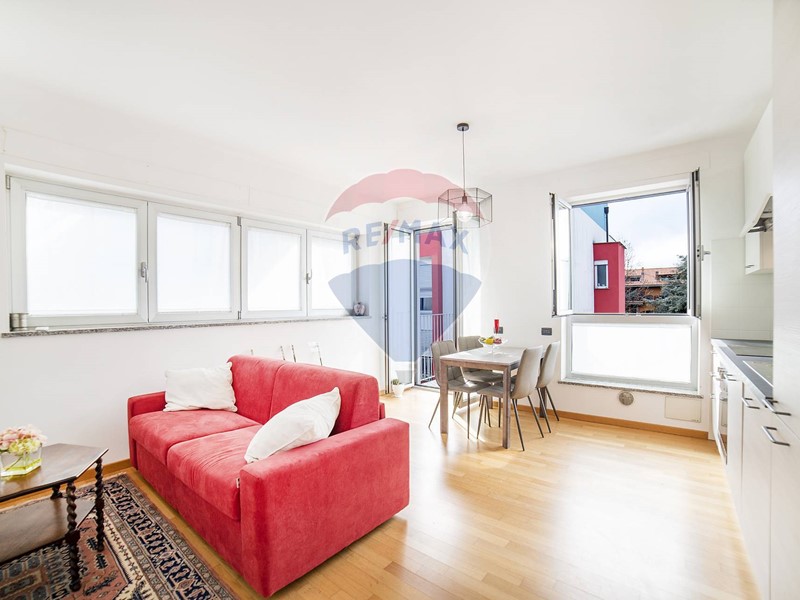 Monolocale in Affitto a Cologno Monzese, 700&euro;, 45 m²