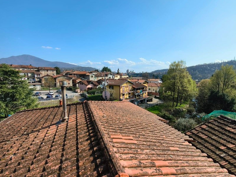 Trilocale in Vendita a Cittiglio, 75'000&euro;, 77 m²
