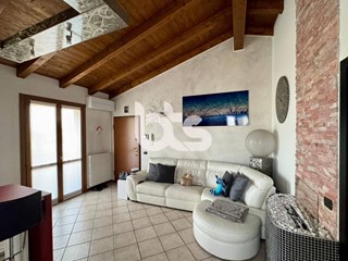 Attico in Vendita a Romano di Lombardia, 189'000&euro;, 70 m²