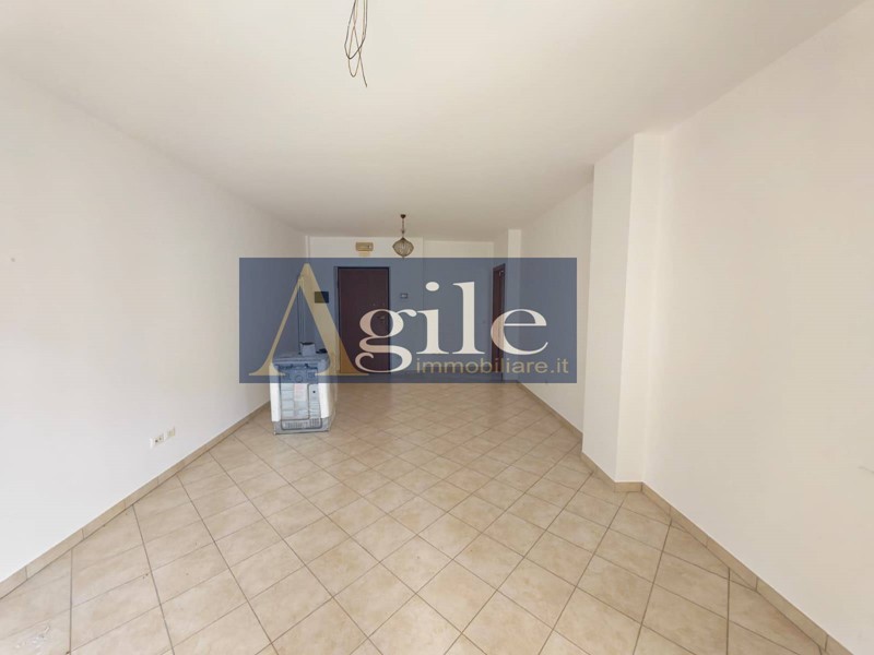 Appartamento in Vendita a Corropoli, 180'000&euro;, 175 m²