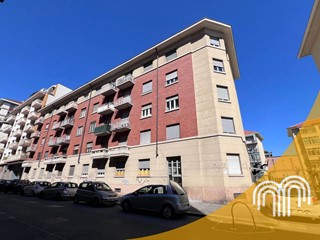 Trilocale in Vendita a Torino, 125'000&euro;, 65 m²
