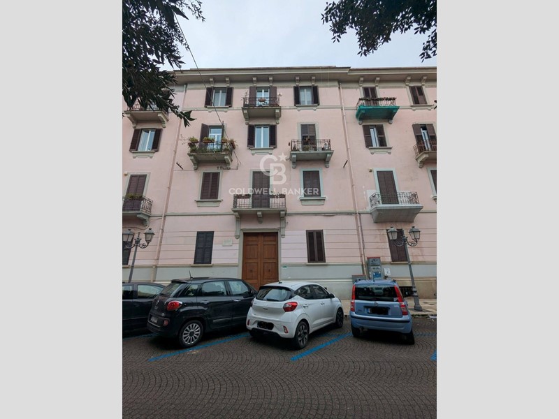 Appartamento in Affitto a Taranto, 700&euro;, 107 m²