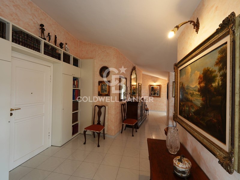 Attico in Vendita a Taranto, 275'000&euro;, 219 m²