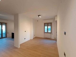 Quadrilocale in Affitto a Fano, 1'350&euro;, 120 m²