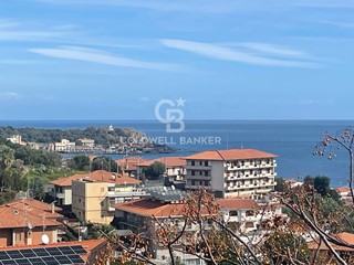 Trilocale in Vendita a Aci Castello, 165'000&euro;, 62 m²