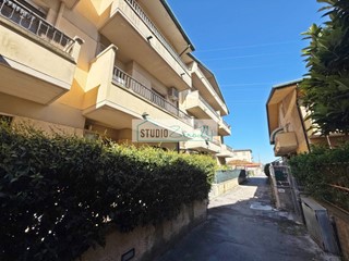 Quadrilocale in Vendita a Viareggio, 209'000&euro;, 92 m²