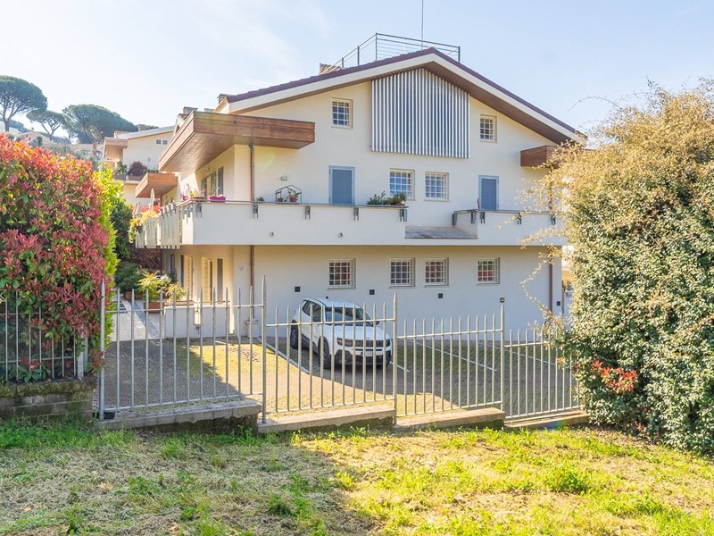 Trilocale in Vendita a Grottaferrata, 270'000&euro;, 95 m²