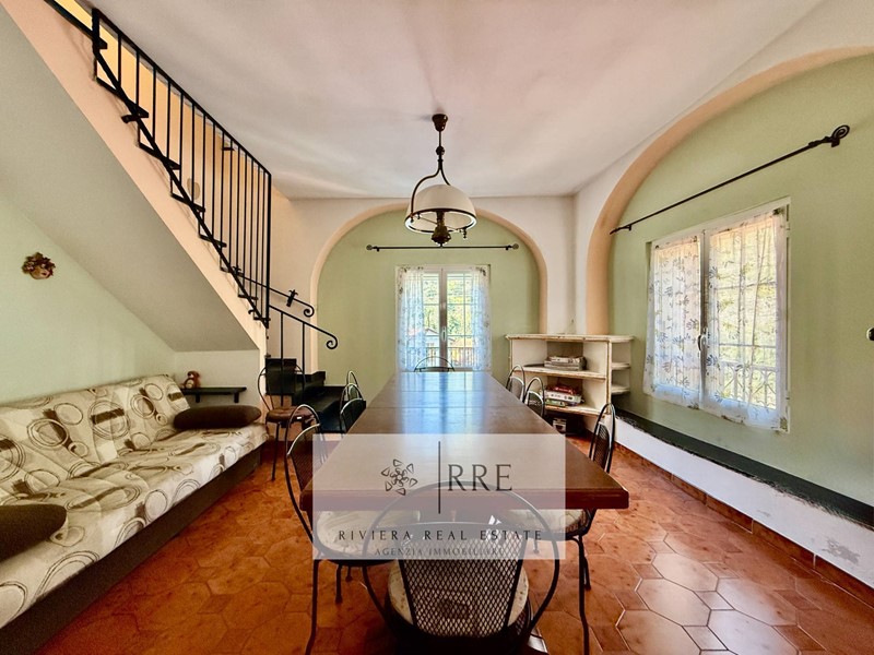 Attico in Vendita a Rezzo, 99'000&euro;, 113 m²