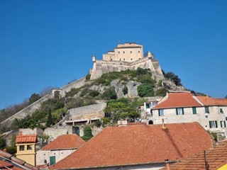 Trilocale in Vendita a Finale Ligure, 415'000&euro;, 70 m²