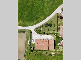 Appartamento in Vendita a Bellante, 90'000&euro;, 181 m²
