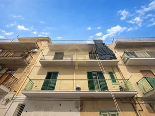 Appartamento in Vendita a Ficarazzi, 70'000&euro;, 117 m²