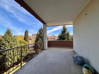 Trilocale in Vendita a Nova Milanese, 227'000&euro;, 110 m²