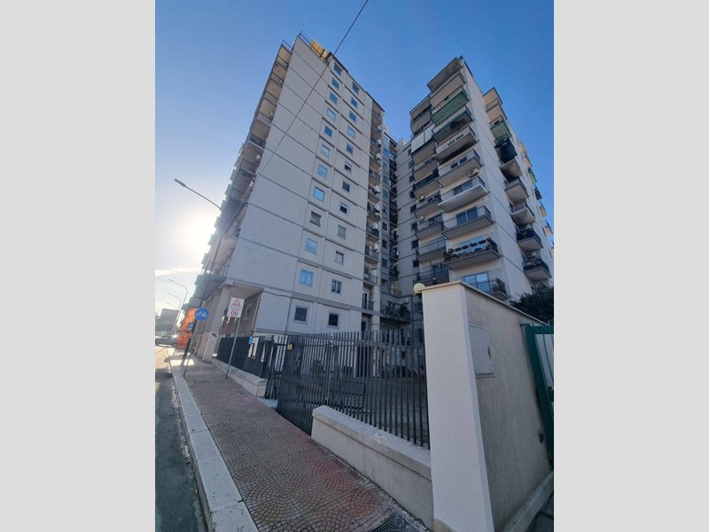 Quadrilocale in Vendita a Taranto, 230'000&euro;, 140 m²