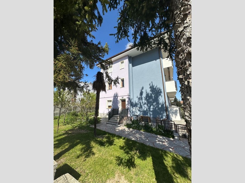 Appartamento in Vendita a Tolentino, 100'000&euro;, 93 m²