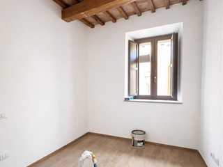 Quadrilocale in Vendita a Tolentino, 117'000&euro;, 89 m²
