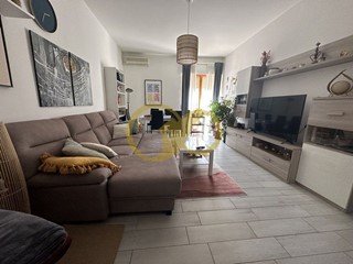 Appartamento in Vendita a Tolentino, 150'000&euro;, 100 m²