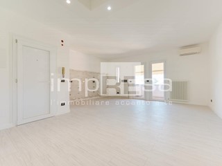 Quadrilocale in Vendita a Pieve di Soligo, 210'000&euro;, 100 m²