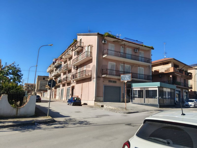 Appartamento in Affitto a Riesi, 1'500&euro;, 300 m²