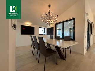 Attico in Vendita a Gallarate, 485'000&euro;, 140 m²