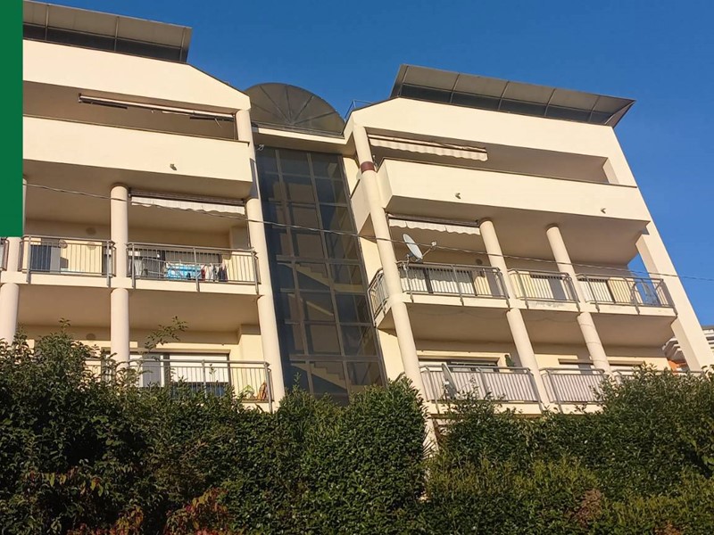 Bilocale in Vendita a Varese, 115'000&euro;, 53 m²