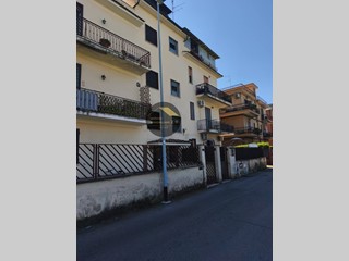 Bilocale in Vendita a Roma, 95'000&euro;, 50 m²