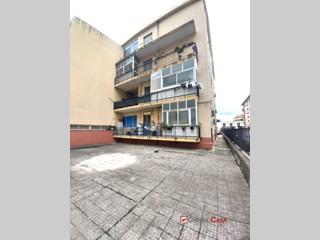 Quadrilocale in Vendita a Messina, 89'000&euro;, 95 m²