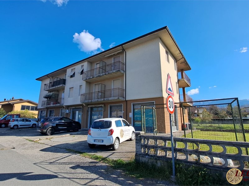 Appartamento in Vendita a Villafranca in Lunigiana, 85'000&euro;, 132 m²