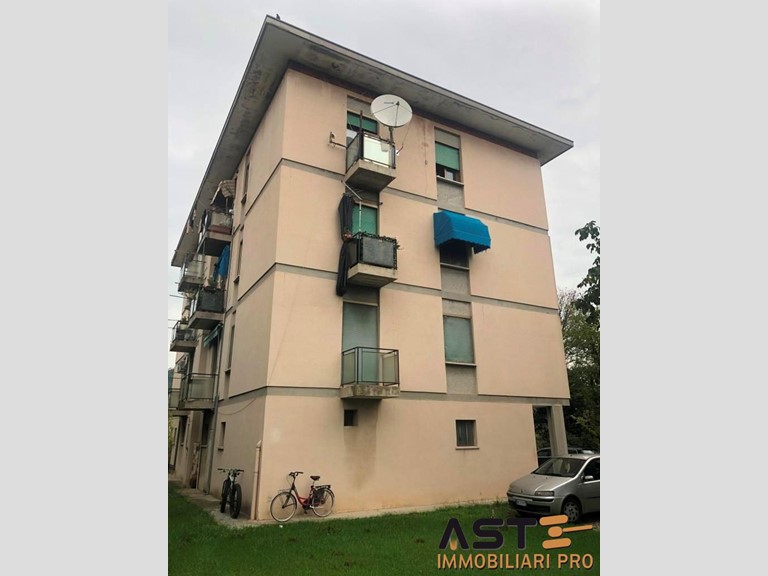 Quadrilocale in Vendita a Nervesa della Battaglia, 42'500&euro;, 