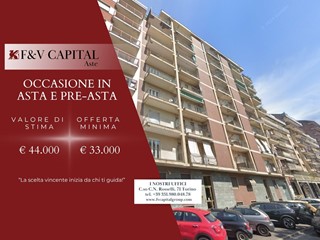 Bilocale in Vendita a Torino, 33'000&euro;, 64 m²