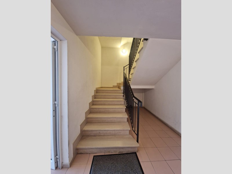 Trilocale in Vendita a Casciana Terme Lari, zona Perignano, 145'000&euro;, 80 m², con Box
