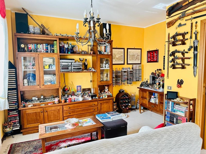 Trilocale in Vendita a Siena, zona Taverne D'arbia, 175'000&euro;, 69 m², arredato, con Box