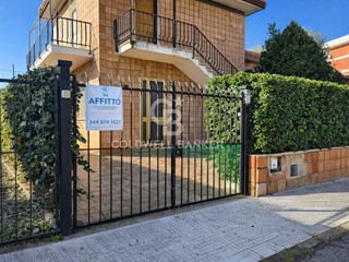 Trilocale in Affitto a Tarquinia, 2'700&euro;, 55 m²